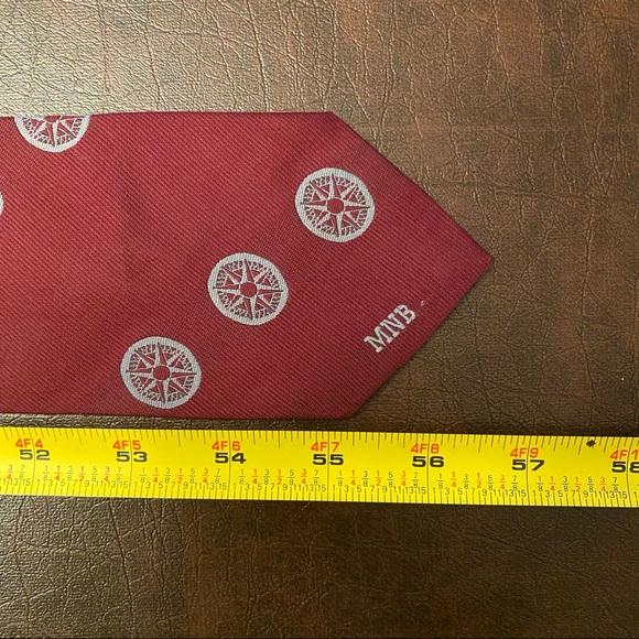 Vintage 1990s Tie w/ Nautical Compass Design - Picture 10 of 12